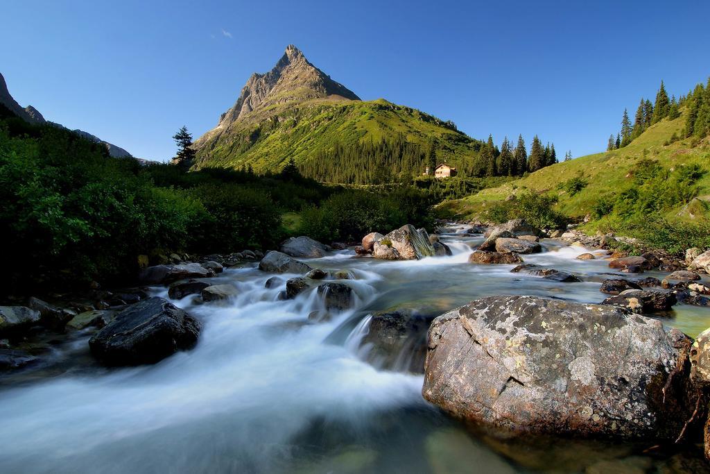 Posthotel Strengen Am Arlberg 外观 照片